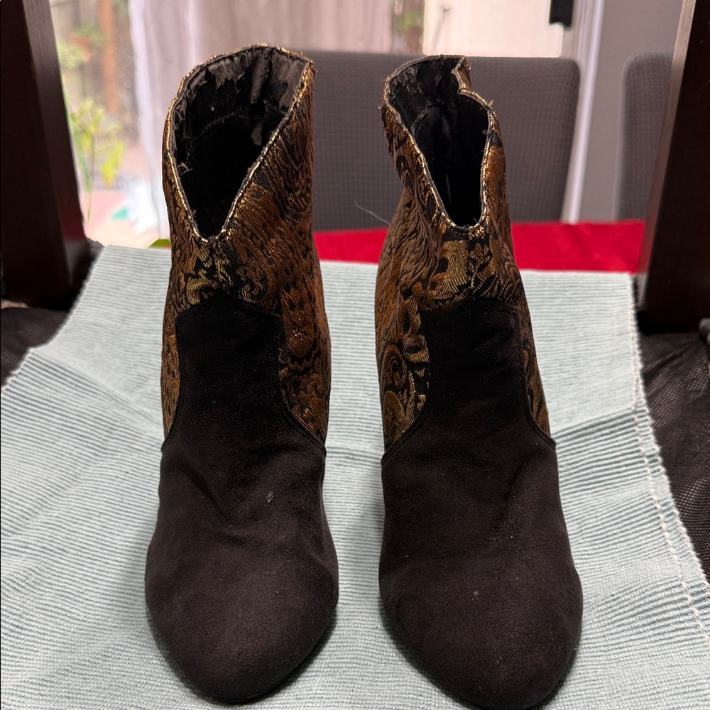Elegant Black and Brown Ankle Boots
